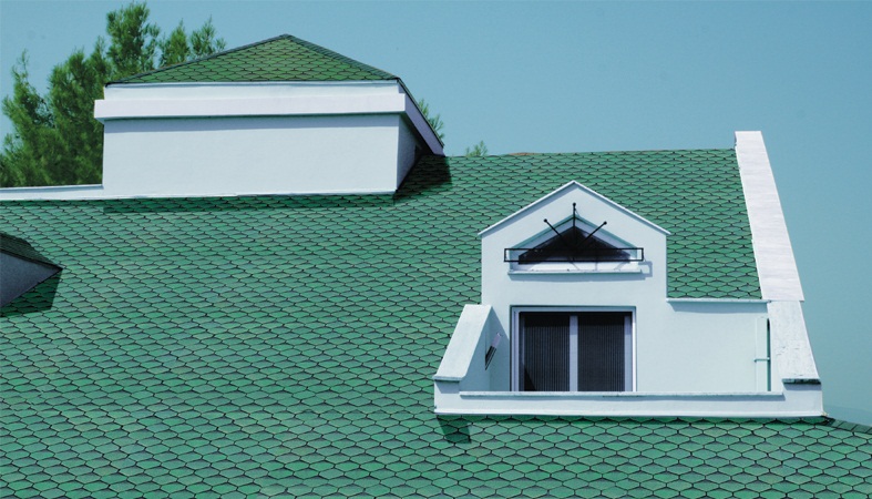 Güzelbahçe profesyonel Şed Çatı – Shingle cati örneği