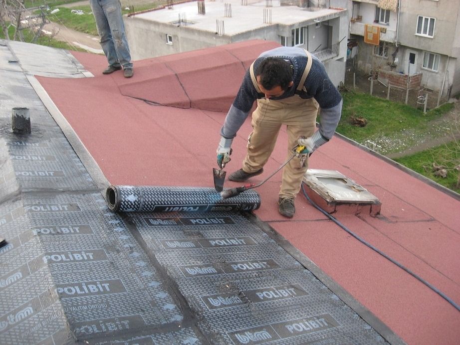 Güzelbahçe EPDM Kauçuk Çatı – düz çatıda arduvazlı bitümlü membran serimi